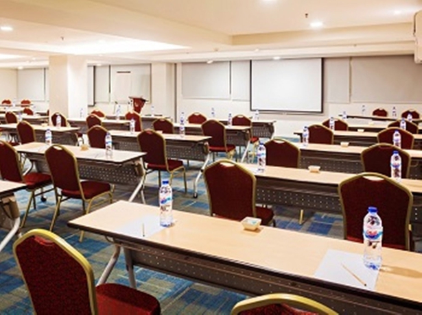 Imagen de los interiores del Hotel 1o1 Urban Jakarta Kelapa Gading. Foto 8
