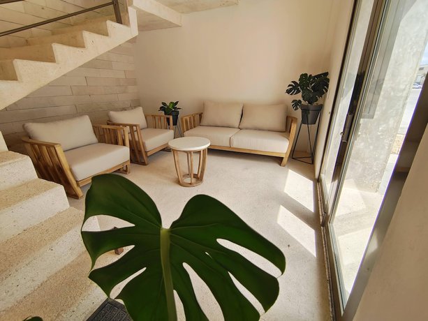 Imagen de los interiores del Hotel 1st Luxury Warehouse. Foto 20