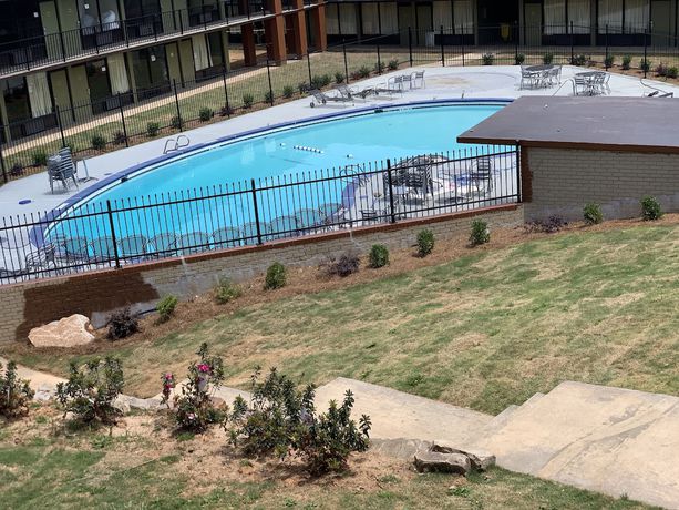 Imagen de la piscina del Hotel 1st Place Hotel Decatur I-20 East Atlanta. Foto 10