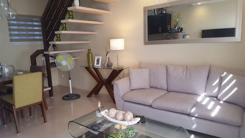 Imagen de la habitación del Hotel 2 Bedroom Villa by AP at Tagaytay Hampton Villa. Foto 15
