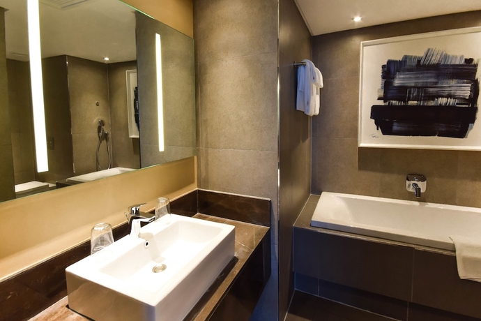 Imagen de la habitación del Hotel 2 Fevrier, Lome. Foto 10