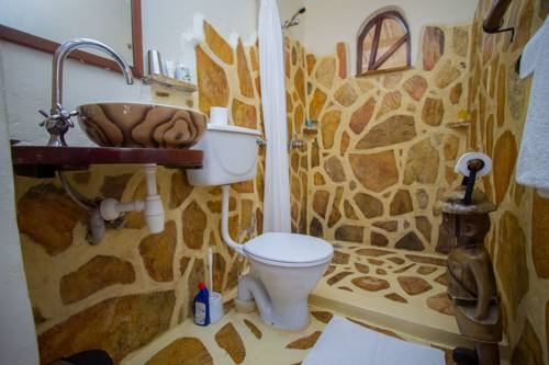 Imagen de la habitación del Hotel 2 Friends Guest House. Foto 4