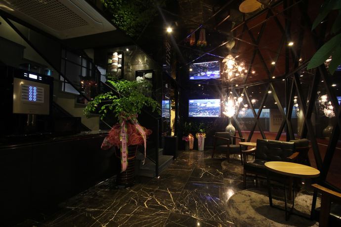 Imagen de los interiores del Hotel 2 Heaven. Foto 20