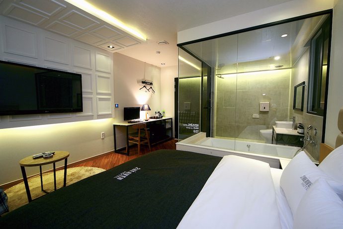 Imagen de la habitación del Hotel 2 Heaven. Foto 5