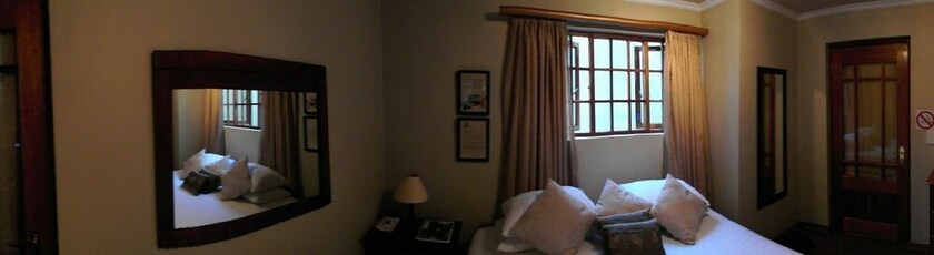 Imagen de los interiores del Hotel 2 Leafed Doors. Foto 18