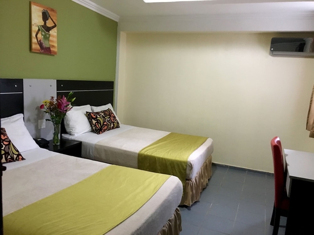 Imagen de la habitación del Hotel 2 Mares. Foto 14