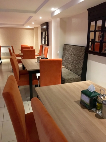 Imagen del bar/restaurante del Hotel 2 Mares. Foto 5