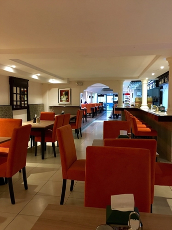 Imagen del bar/restaurante del Hotel 2 Mares. Foto 6