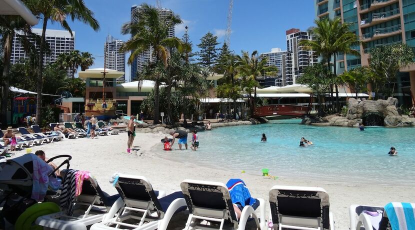 Imagen general del Hotel 2 and 3 Bedroom Apartments Within Crown Towers. Foto 11