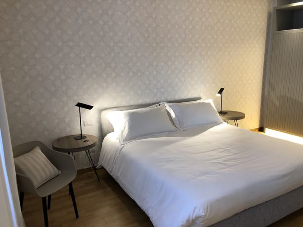 Imagen de la habitación del Hotel 200 Rooms and Terrace. Foto 9