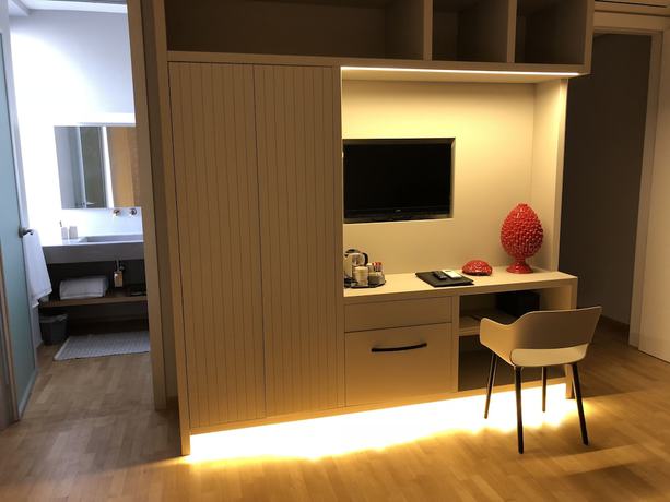 Imagen de la habitación del Hotel 200 Rooms and Terrace. Foto 10