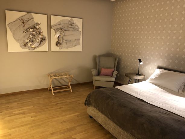 Imagen de la habitación del Hotel 200 Rooms and Terrace. Foto 11