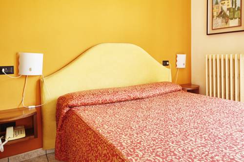 Imagen de la habitación del Hotel 2000, Gravedona. Foto 5