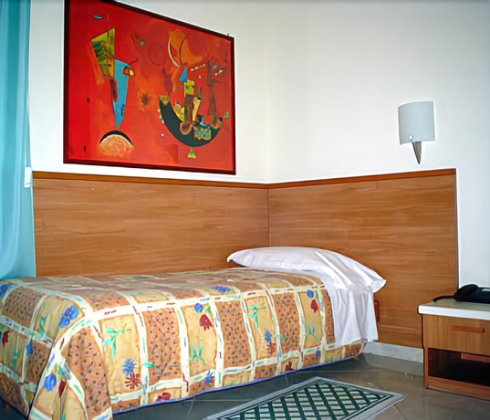 Imagen de la habitación del Hotel 2000, Milán. Foto 10