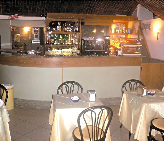 Imagen del bar/restaurante del Hotel 2000, Milán. Foto 4