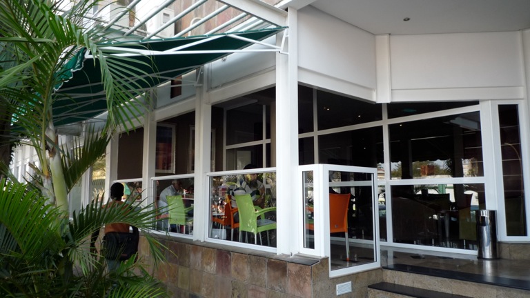 Imagen de los interiores del Hotel 2001. Foto 6