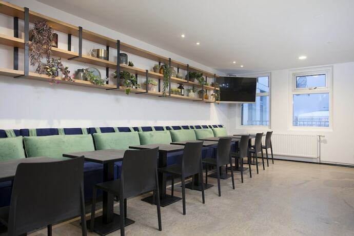 Imagen general del Hotel 201. Foto 3