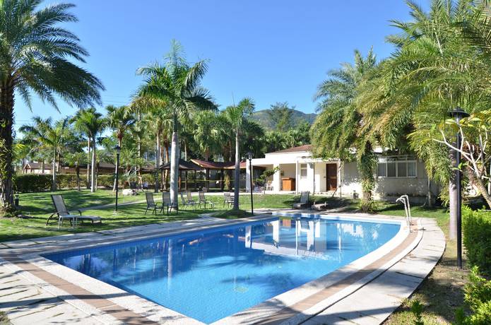 Imagen de la piscina del Hotel 21 Holiday Resort. Foto 19