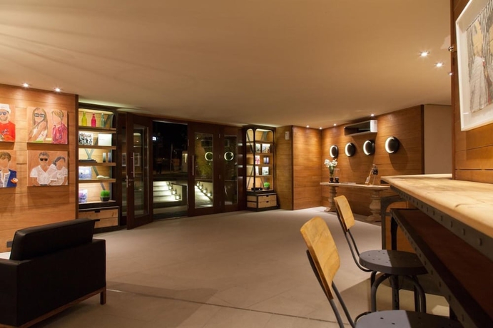 Imagen de los interiores del Hotel 2122 Art Design. Foto 16