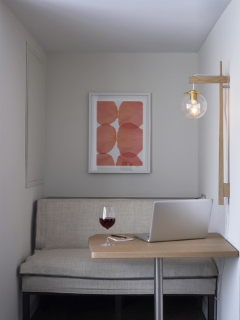 Imagen de la habitación del Hotel 21c Museum Chicago. Foto 10