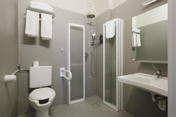 Imagen de la habitación del Hotel 22 Marzo. Foto 8