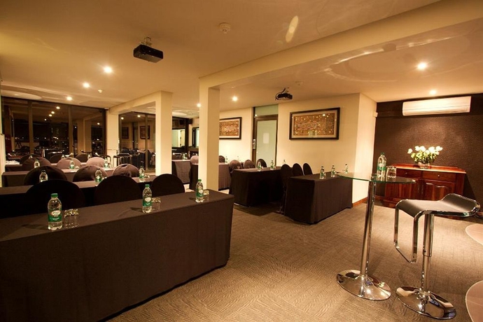 Imagen de los interiores del Hotel 224. Foto 8