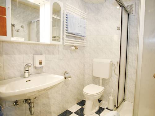 Imagen de la habitación del Hotel 236 Rooms W&ouml;rthersee - Adults Only. Foto 13