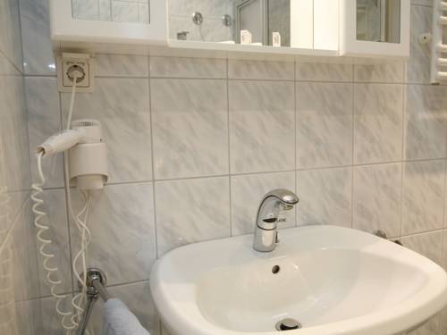 Imagen de la habitación del Hotel 236 Rooms W&ouml;rthersee - Adults Only. Foto 14