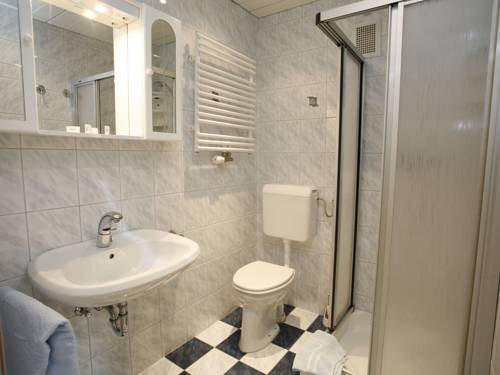 Imagen de la habitación del Hotel 236 Rooms W&ouml;rthersee - Adults Only. Foto 15