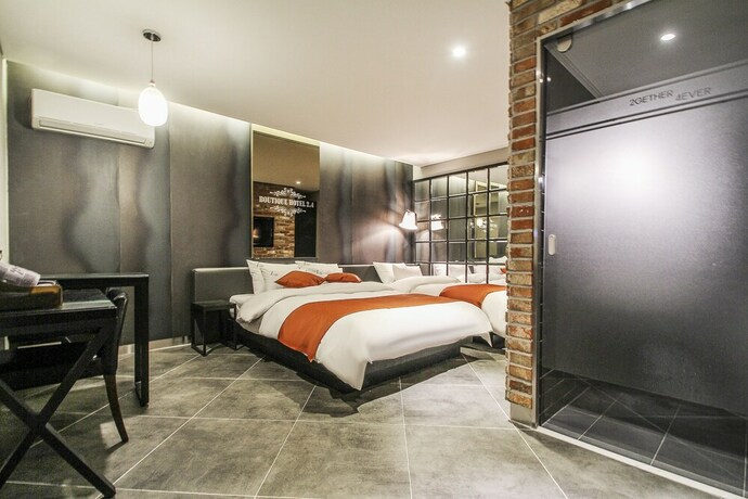 Imagen de la habitación del Hotel 2.4. Foto 29