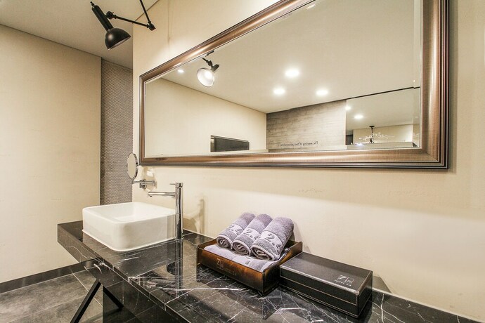 Imagen de la habitación del Hotel 2.4. Foto 31