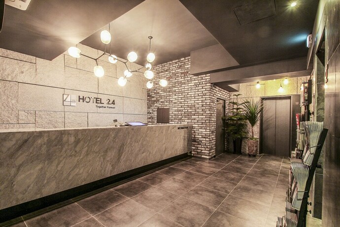 Imagen de los interiores del Hotel 2.4. Foto 40