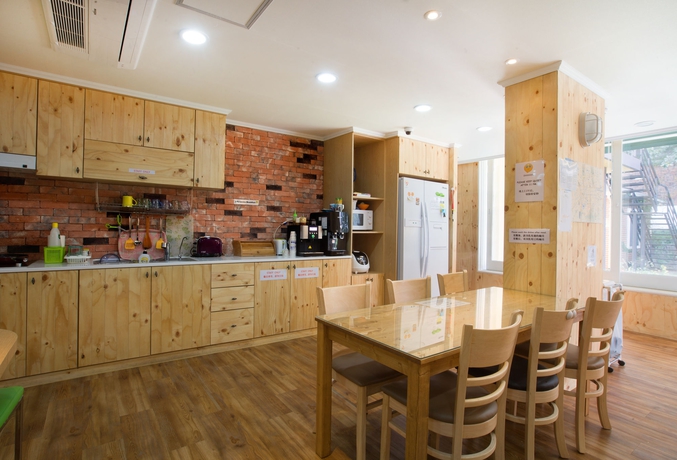 Imagen de los interiores del Hotel 24 Guesthouse Namsan Garden. Foto 15