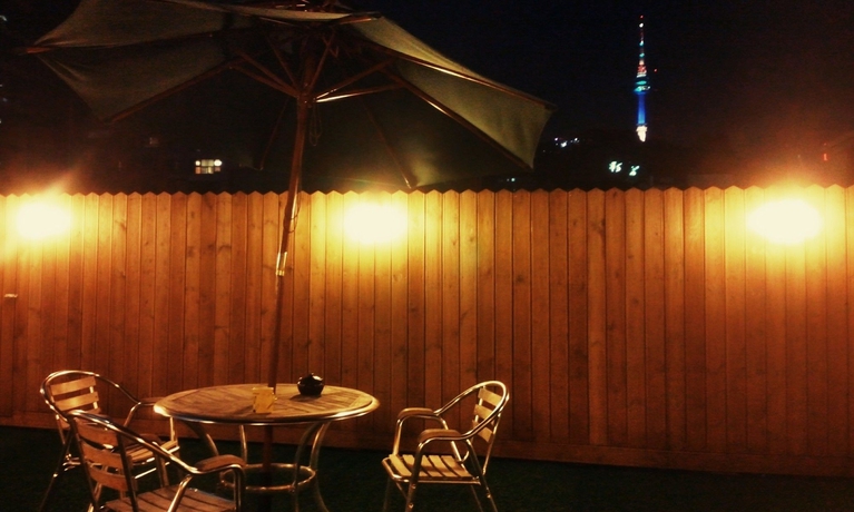 Imagen de los exteriores del Hotel 24 Guesthouse Seoul Station Premier. Foto 13