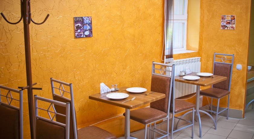 Imagen del bar/restaurante del Hotel 24 сhasa Hotel. Foto 2