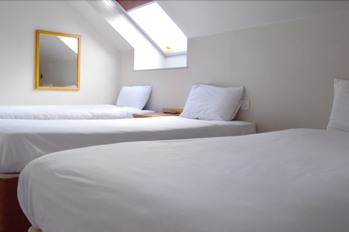 Imagen de la habitación del Hotel 247. Foto 7