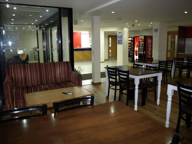 Imagen de los interiores del Hotel 247. Foto 18