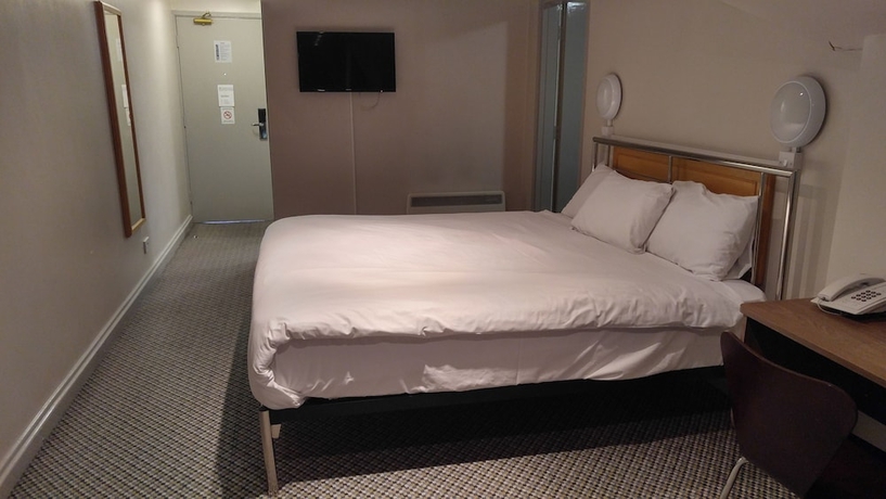 Imagen de la habitación del Hotel 247. Foto 13