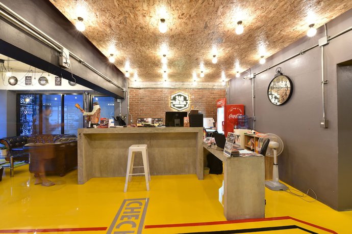 Imagen de los interiores del Hotel 248 Street Hostel. Foto 19