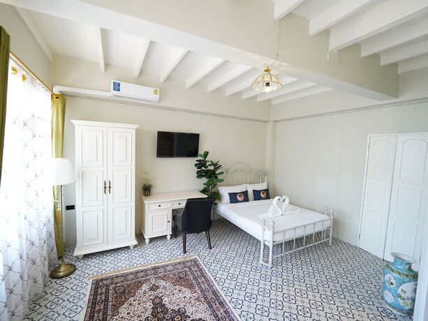Imagen de la habitación del Hotel 2499 Heritage Chinatown Bangkok By RoomQuest. Foto 17