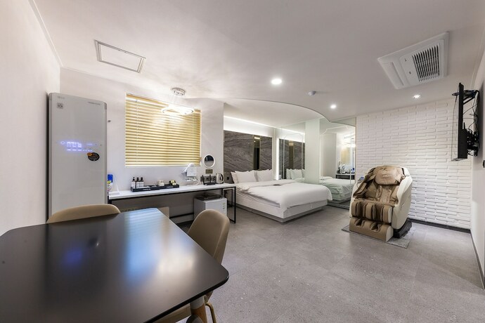 Imagen general del Hotel 24st Prestige. Foto 9