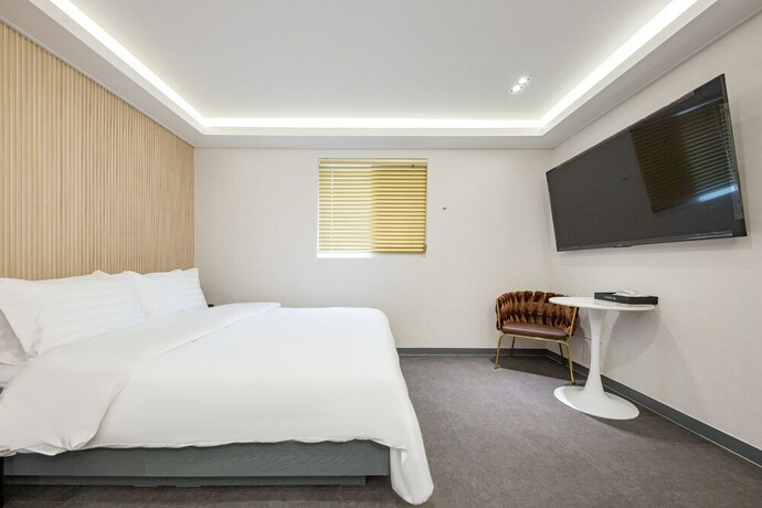 Imagen de la habitación del Hotel 24st Prestige. Foto 11