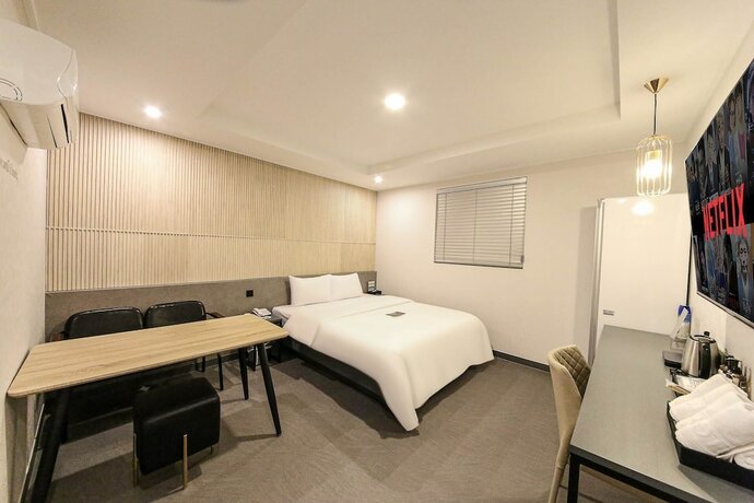 Imagen de la habitación del Hotel 24st Prestige. Foto 13
