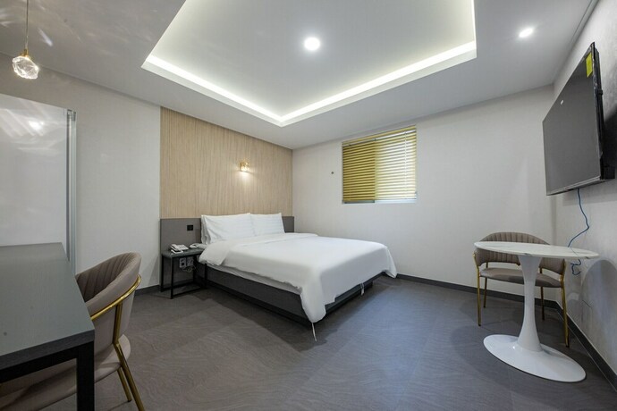 Imagen de la habitación del Hotel 24st Prestige. Foto 15