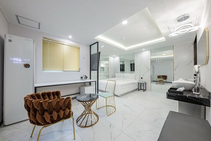 Imagen de la habitación del Hotel 24st Prestige. Foto 19