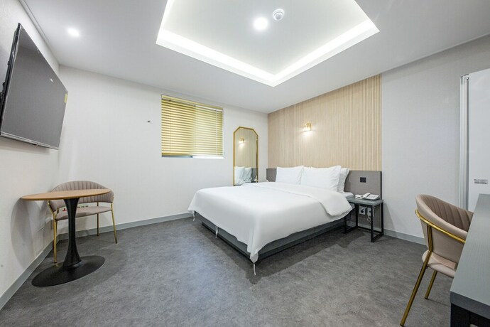 Imagen de la habitación del Hotel 24st Prestige. Foto 28