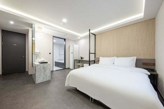Imagen de la habitación del Hotel 24st Prestige. Foto 33