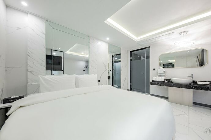 Imagen de la habitación del Hotel 24st Prestige. Foto 34
