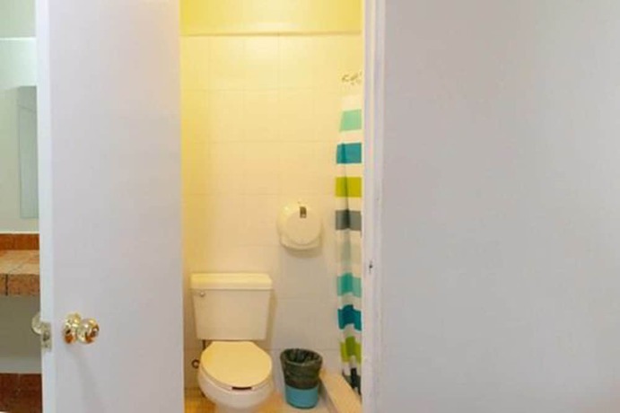 Imagen de la habitación del Hotel 25, Monterrey. Foto 7