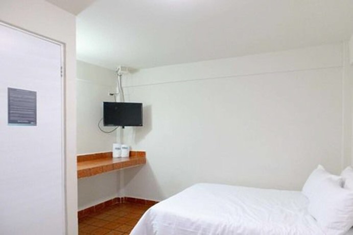 Imagen de la habitación del Hotel 25, Monterrey. Foto 8